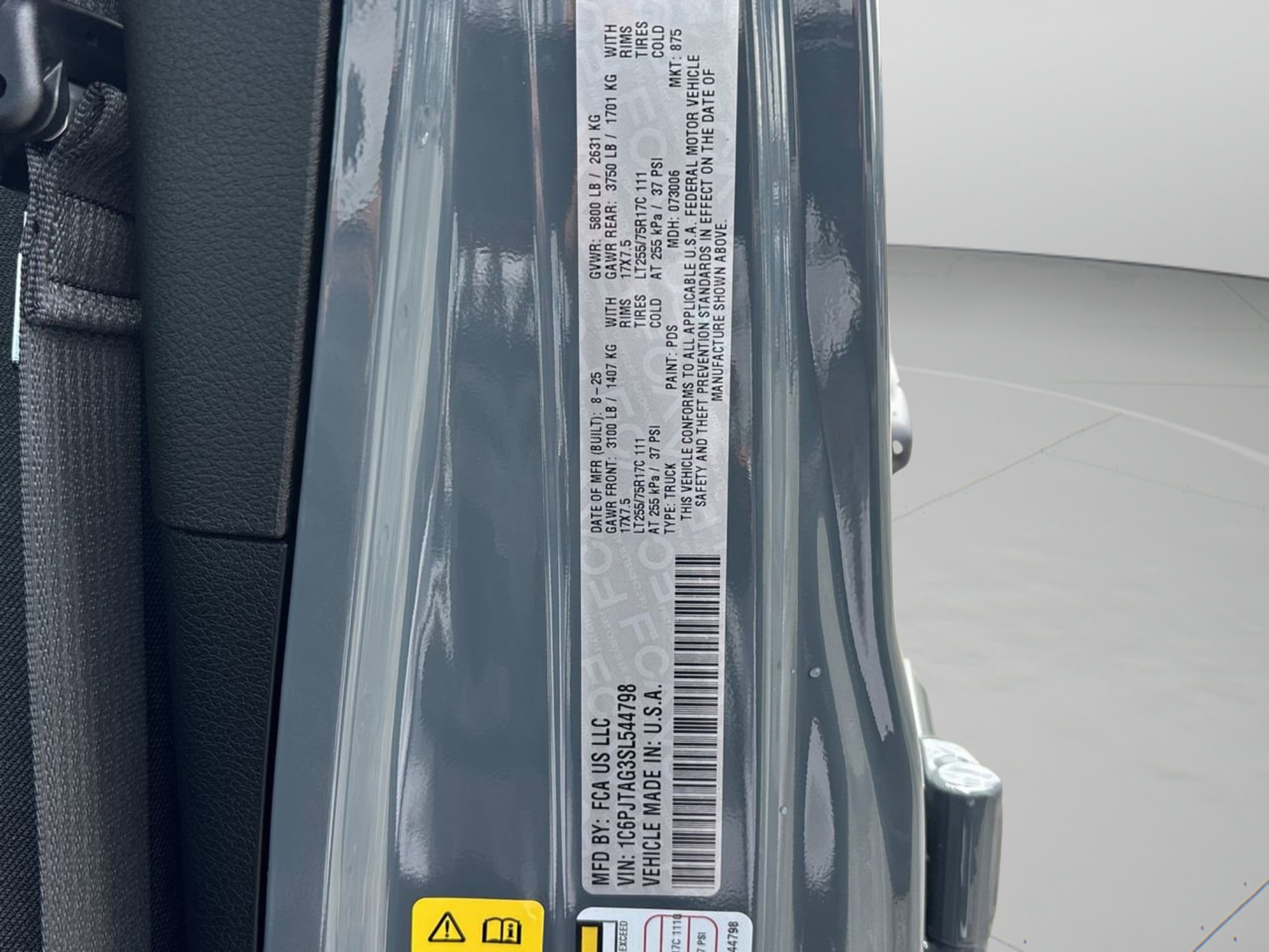 New 2025 Jeep Gladiator Willys image 32