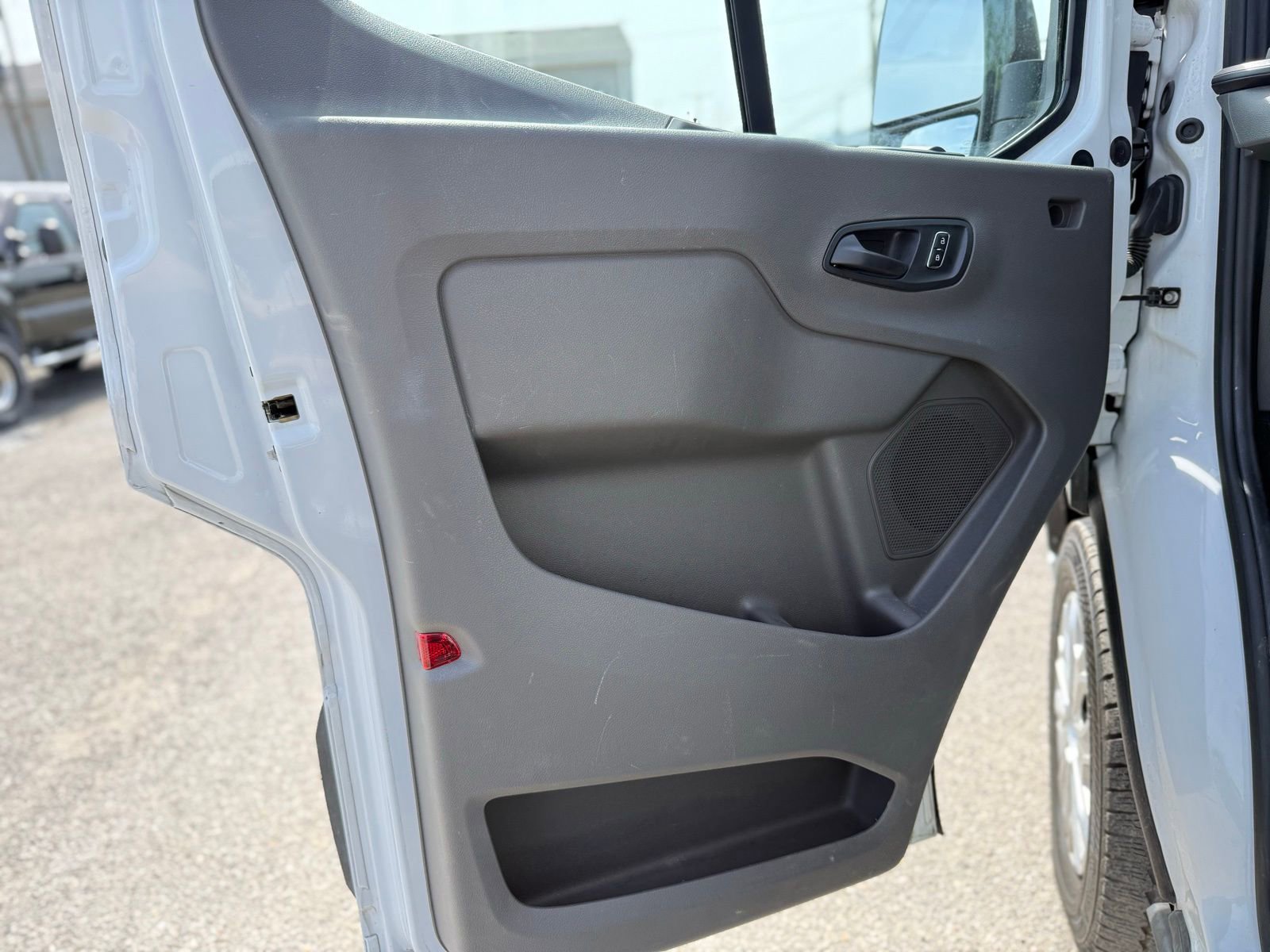 Used 2024 Ford Transit 350 XLT image 11