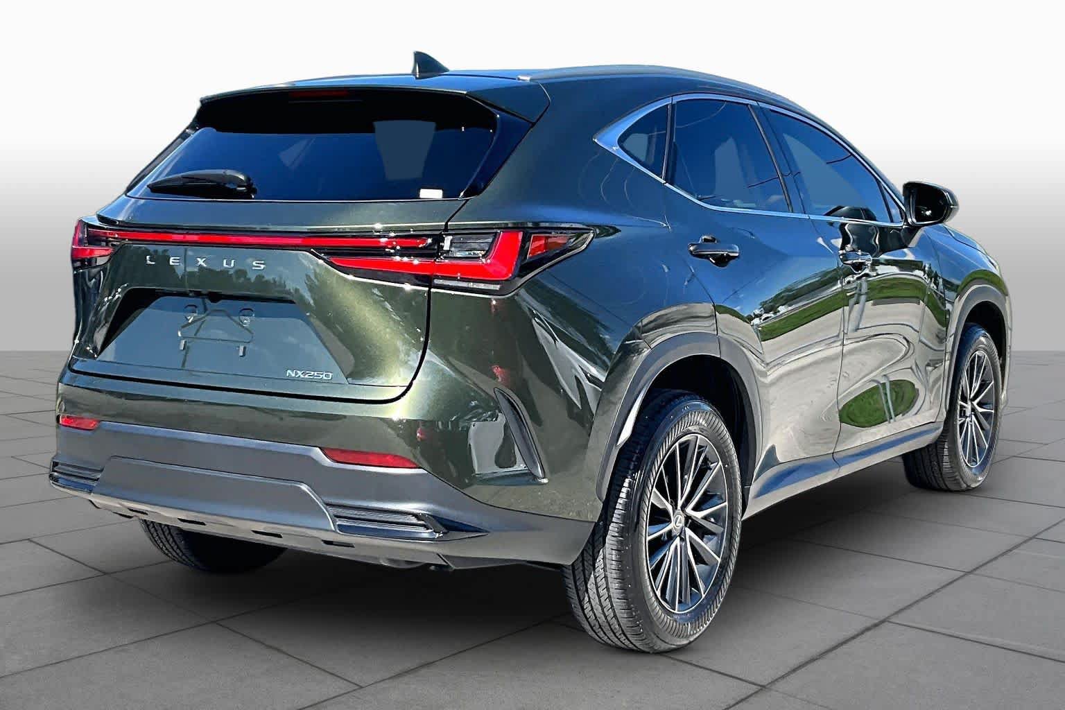 Used 2024 Lexus NX 250 FWD w/ Towing Package (2000 Lbs) image 13