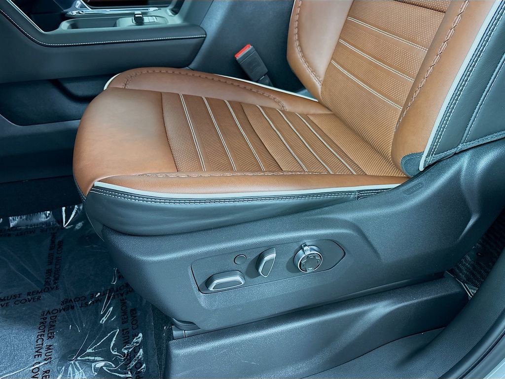 New 2026 GMC Sierra 2500 Denali Ultimate AWD/4WD image 19