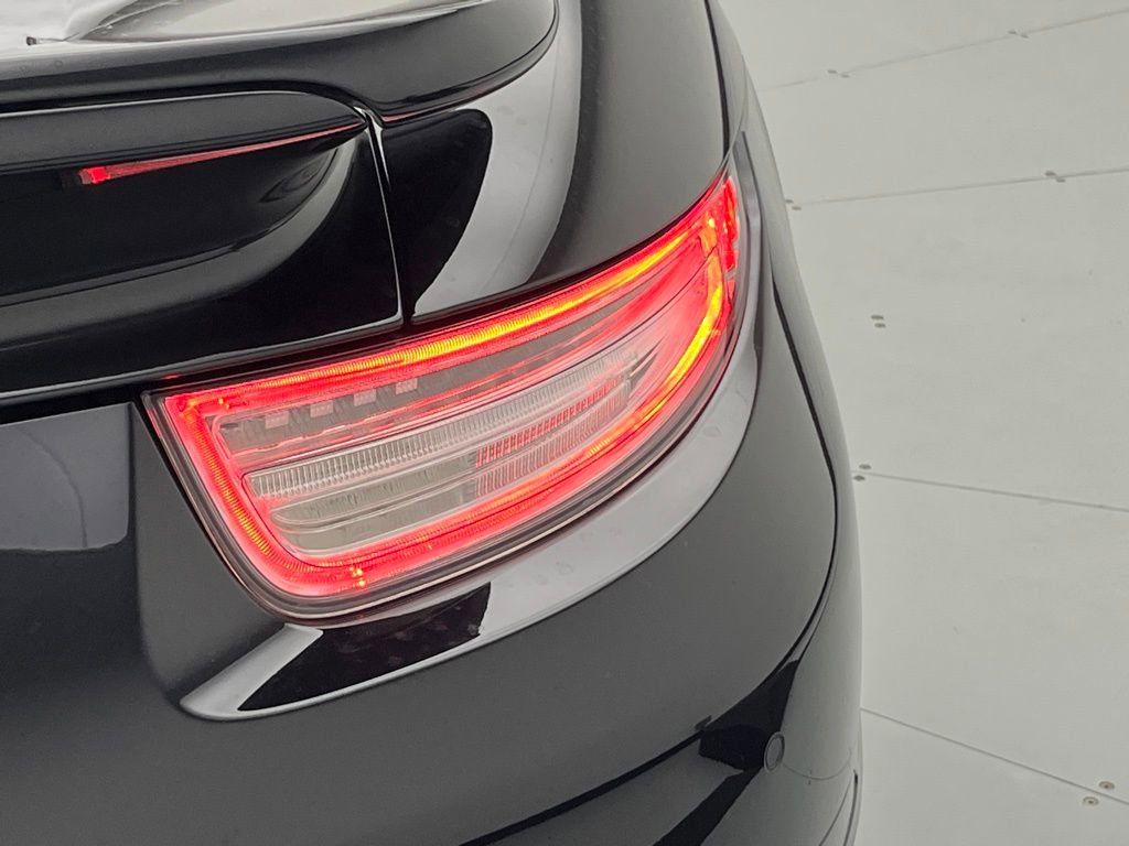 Used 2015 Porsche 911 Turbo S image 42