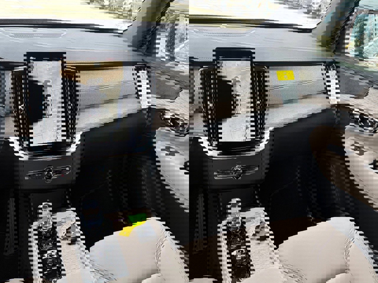 New 2026 Volvo XC90 B6 Plus image 13