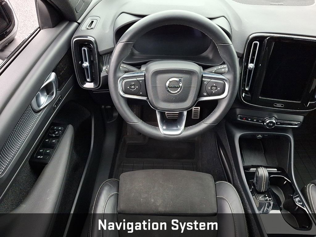 Used 2022 Volvo XC40 P8 Recharge Ultimate image 15