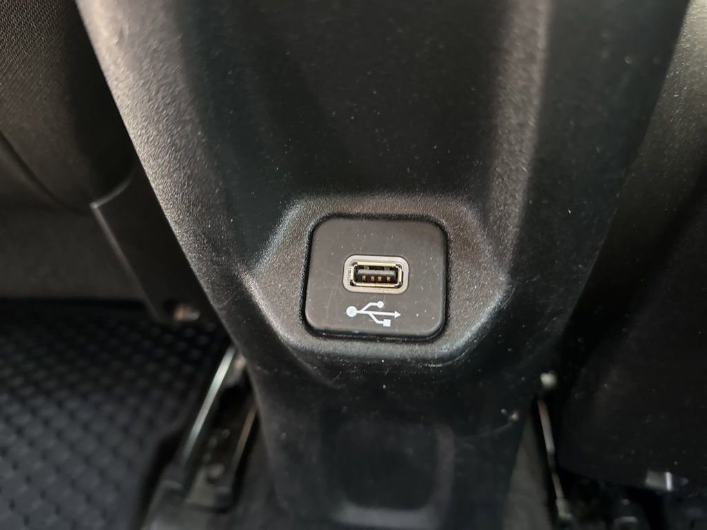 Used 2020 Jeep Renegade Latitude w/ Cold Weather Group image 16