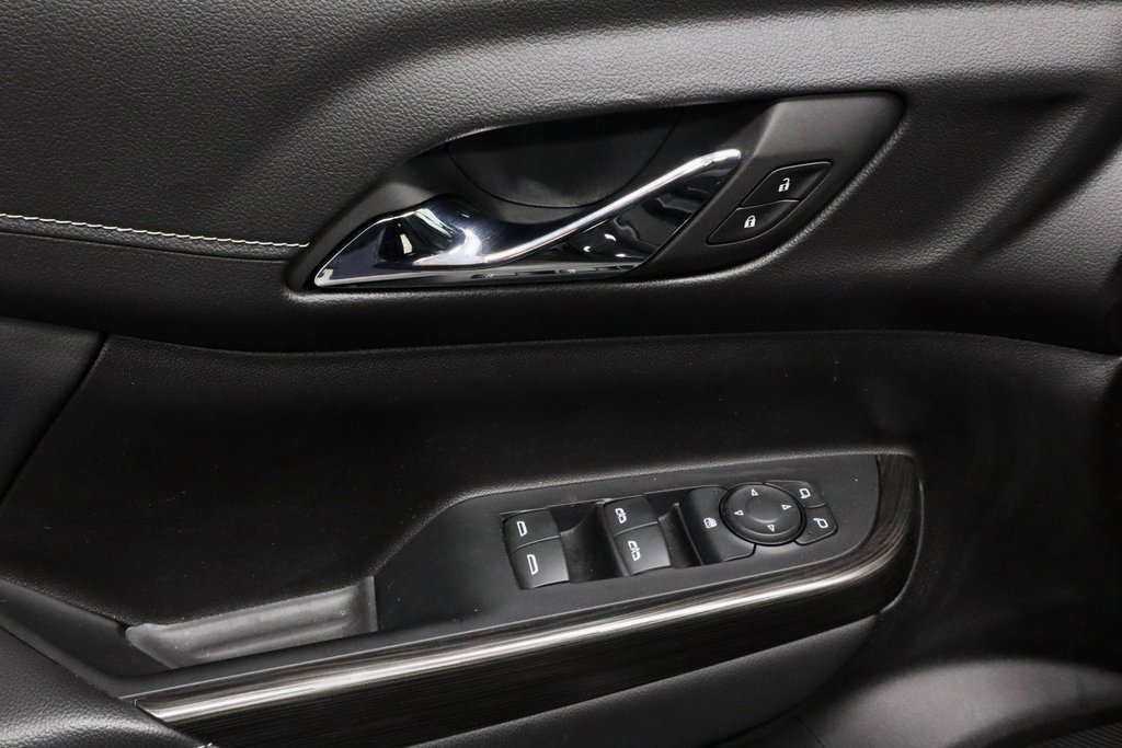 Used 2023 GMC Acadia SLT w/ LPO, Floor Liner Package image 25