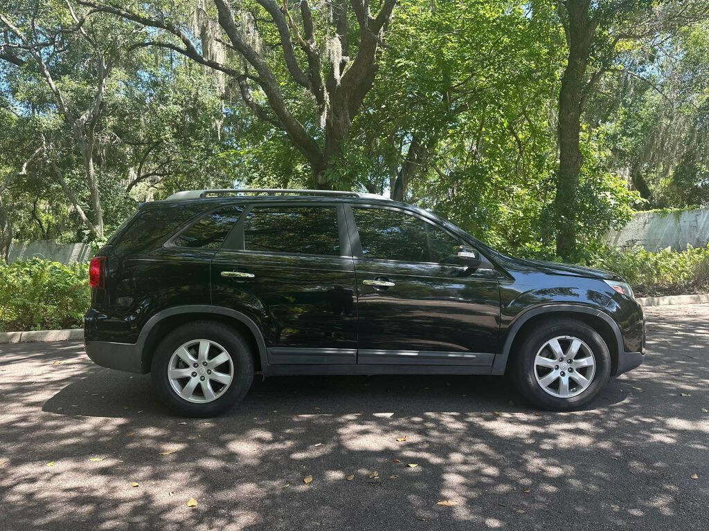 Used 2014 Kia Sorento LX image 7