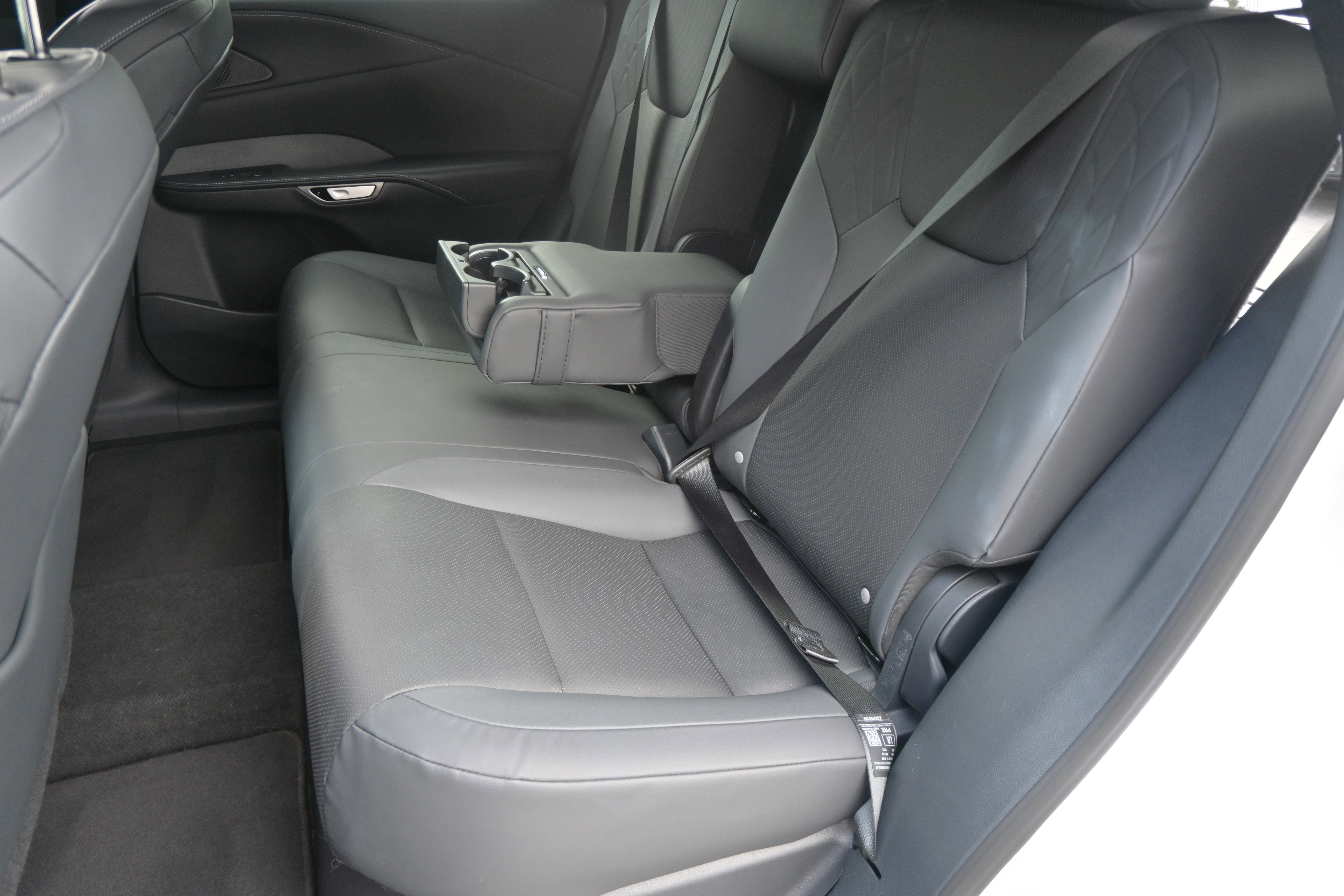 Used 2023 Lexus RX 350 Premium w/ Cold Area Package AWD/4WD image 31
