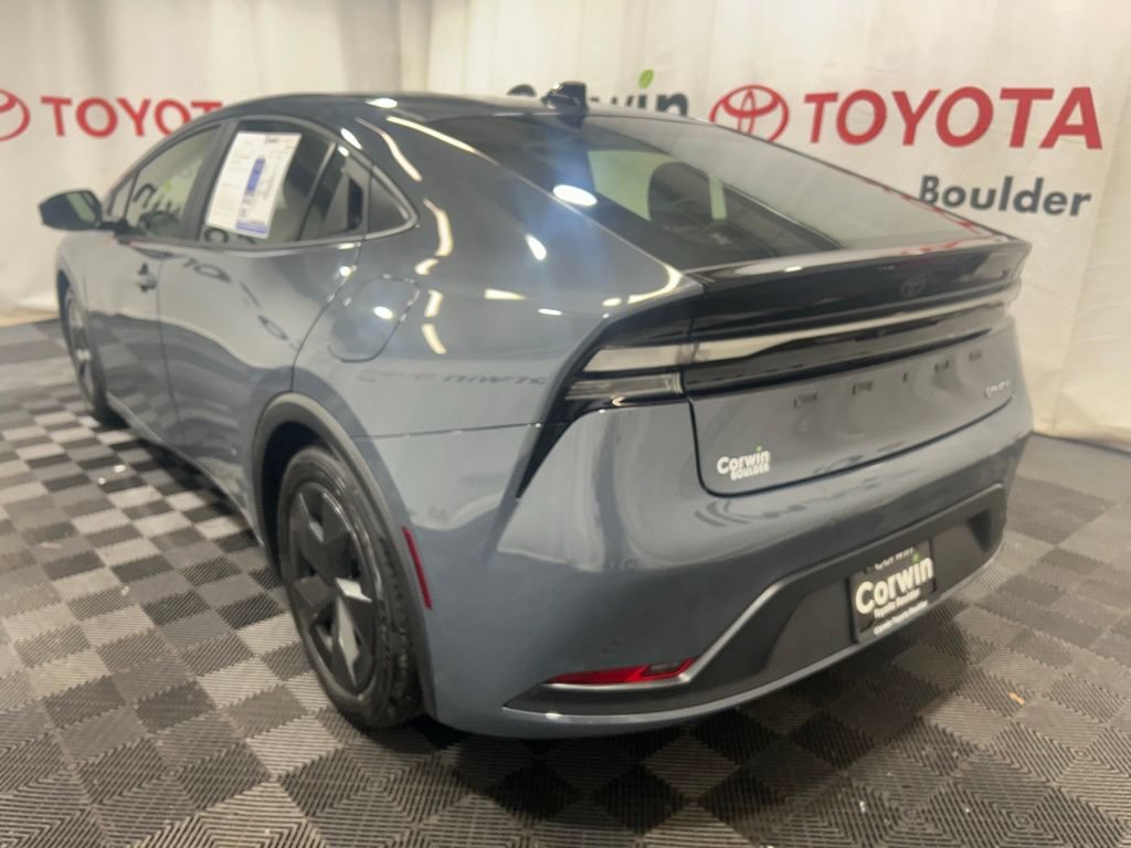 Used 2026 Toyota Prius Plug-In Hybrid FWD image 5
