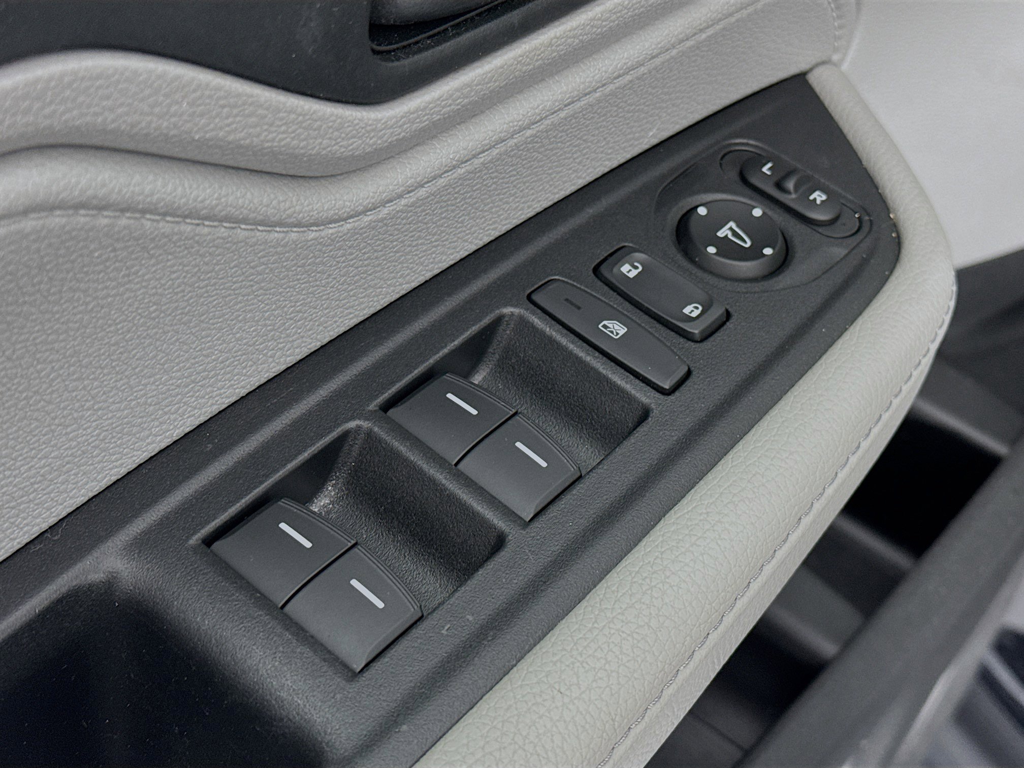 Certified 2018 Honda Odyssey EX-L image 18