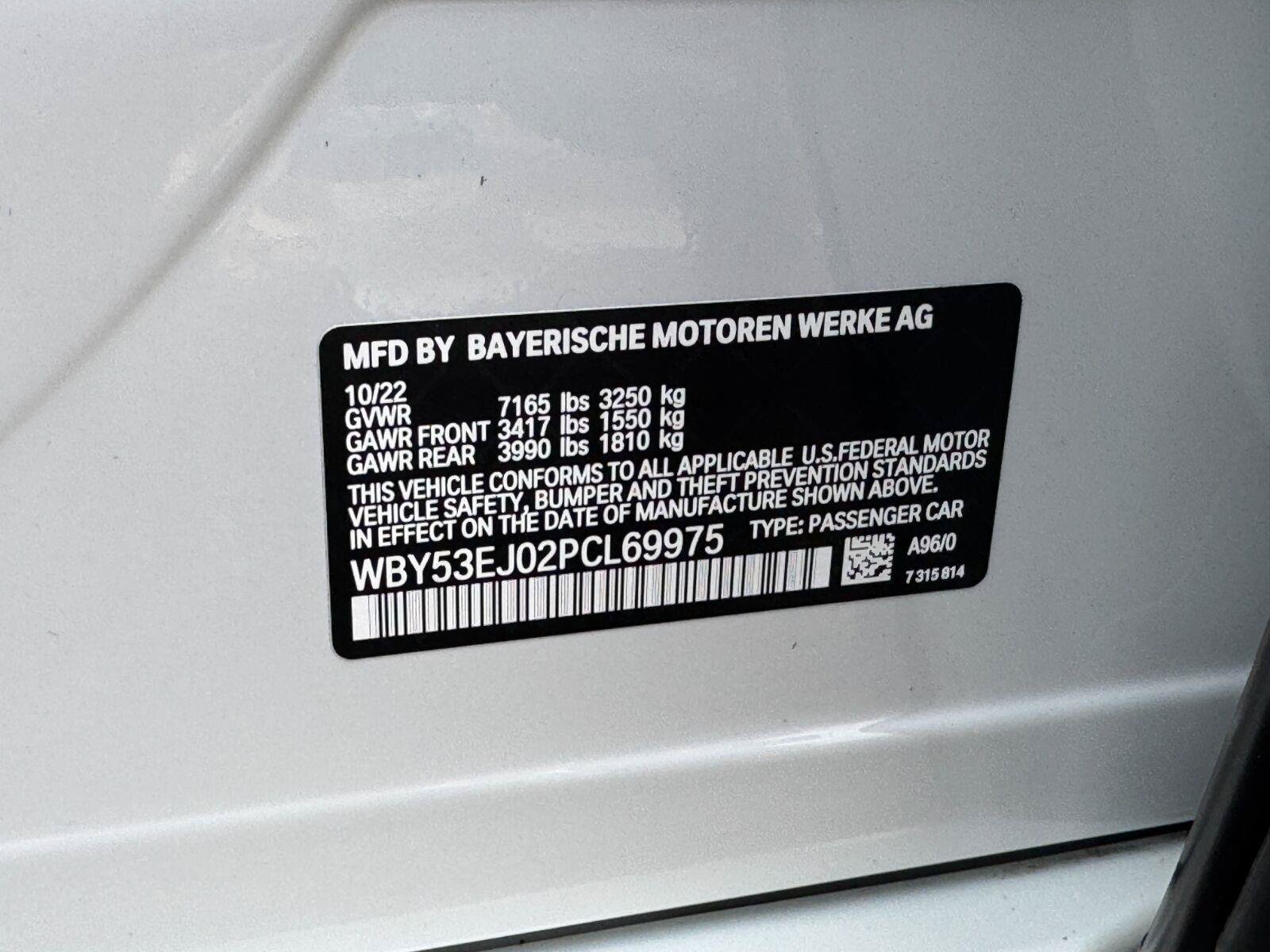 Used 2023 BMW i7 xDrive60 w/ Executive Package 2 AWD/4WD image 59