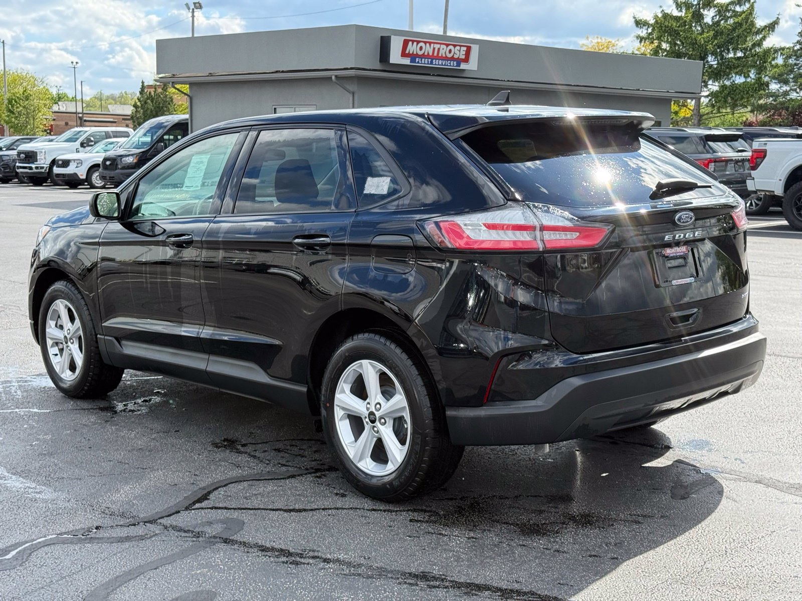 Used 2024 Ford Edge SE AWD/4WD image 6