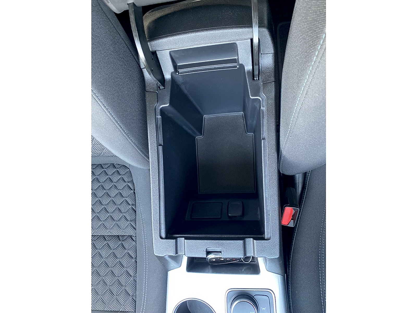 Used 2022 Chevrolet Blazer LT FWD image 25