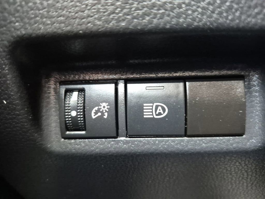 Used 2024 Toyota RAV4 LE image 24