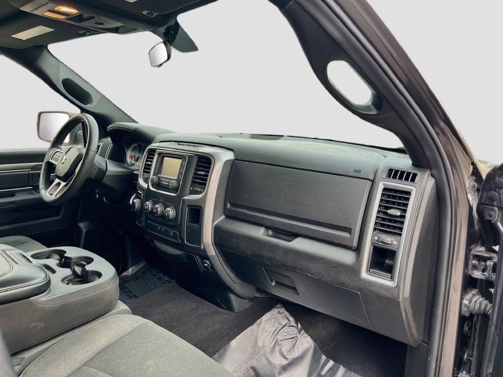 Used 2022 RAM 1500 Warlock AWD/4WD image 27