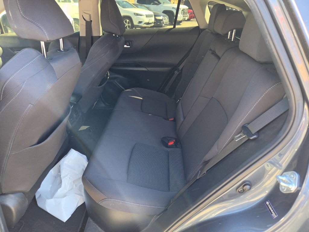 Used 2021 Toyota Venza LE w/ Carpet Mat Package (TMS) AWD/4WD image 11