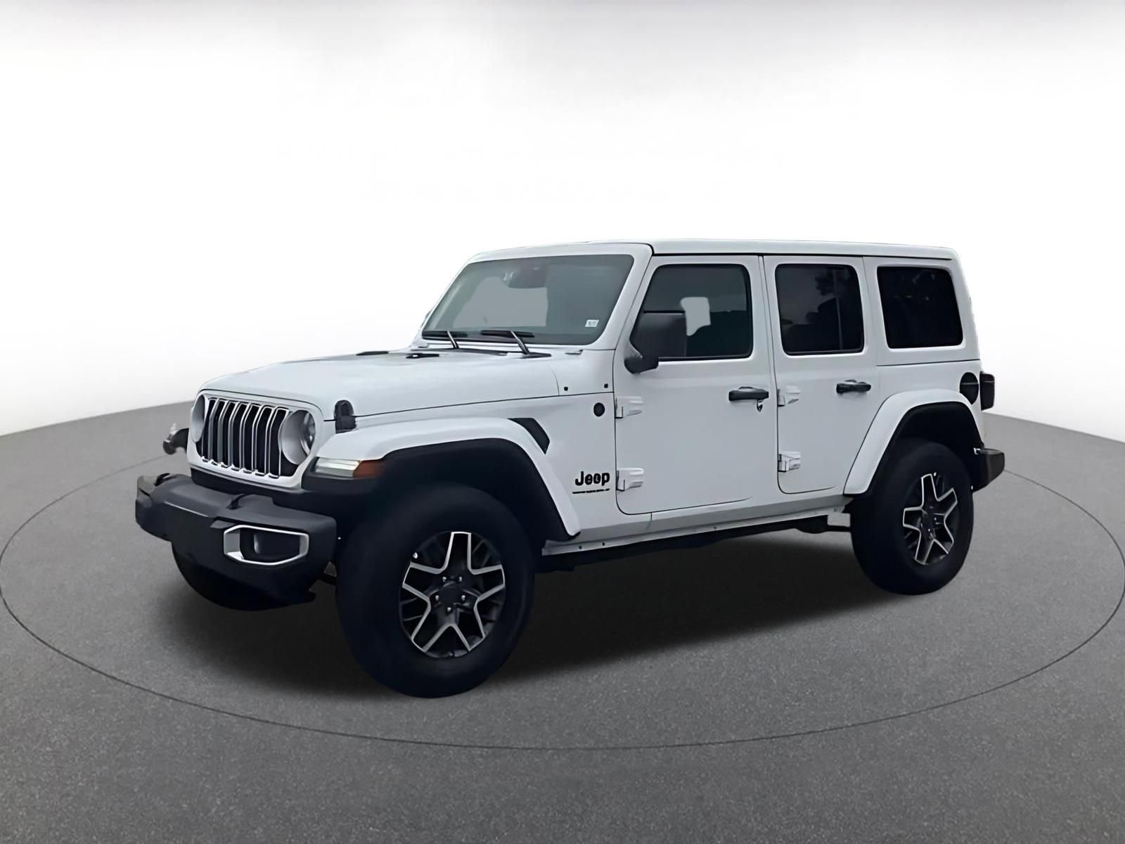 Used 2025 Jeep Wrangler Unlimited Sahara AWD/4WD image 4