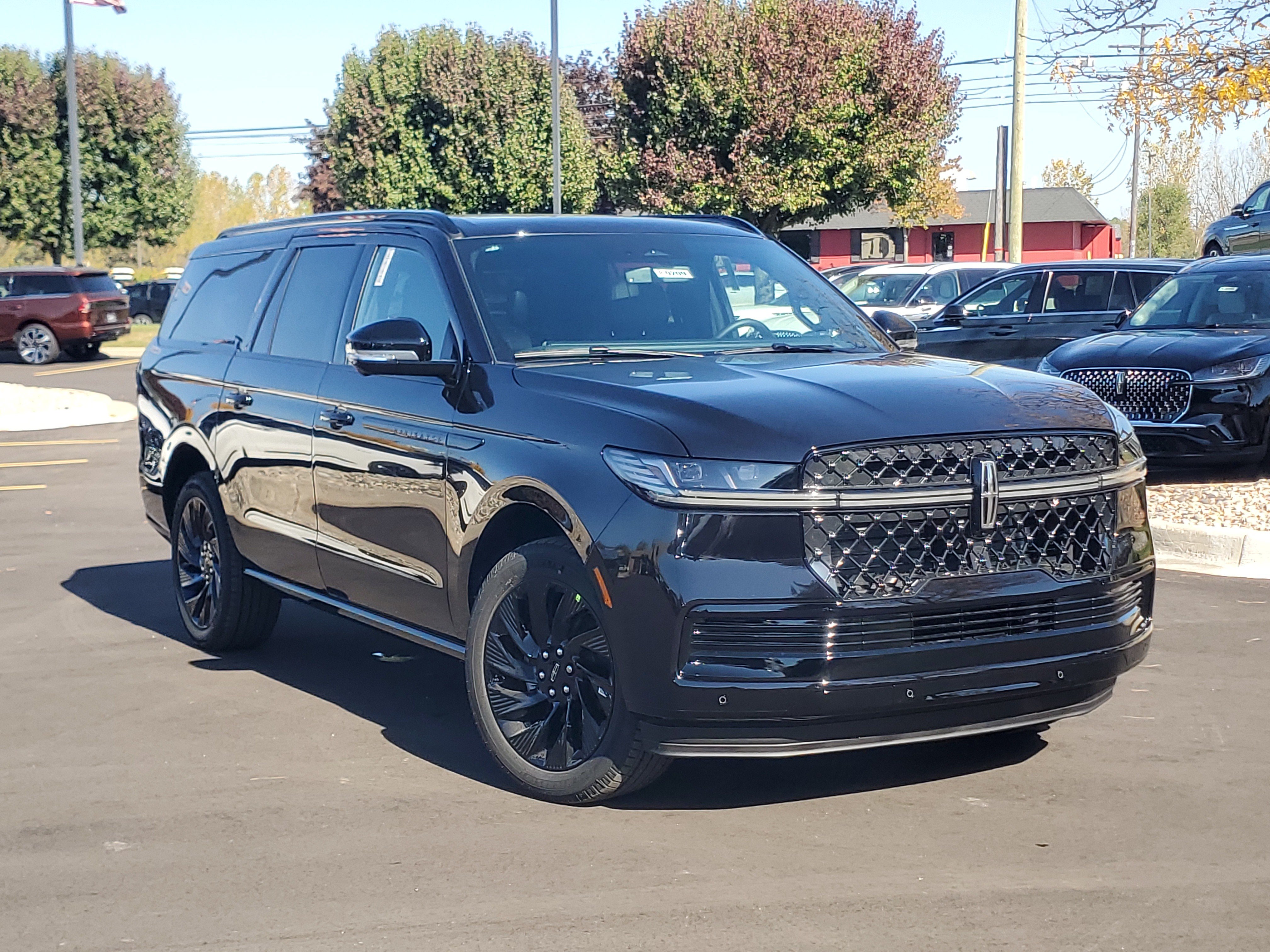 New 2027 Lincoln Navigator L Reserve w/ Jet Appearance Package AWD/4WD 360° Tour