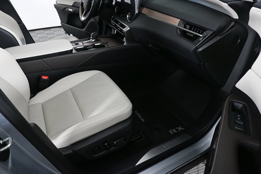 Used 2024 Lexus RX 350 w/ Technology Package AWD/4WD image 22