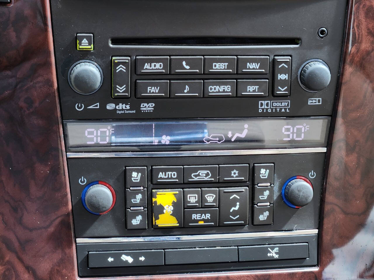 Used 2013 Cadillac Escalade Premium AWD/4WD image 24