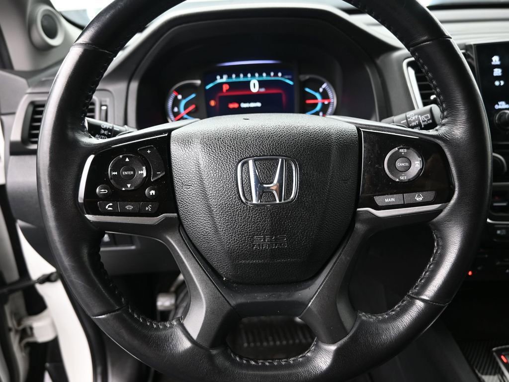 Used 2021 Honda Pilot Touring image 11