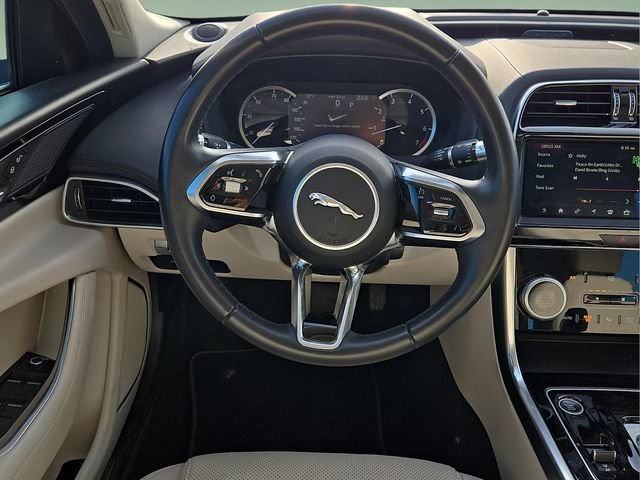 Used 2020 Jaguar XE S image 19