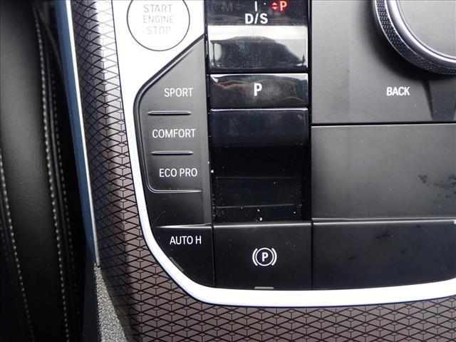 Used 2024 BMW 330i xDrive Sedan w/ M Sport Package image 21