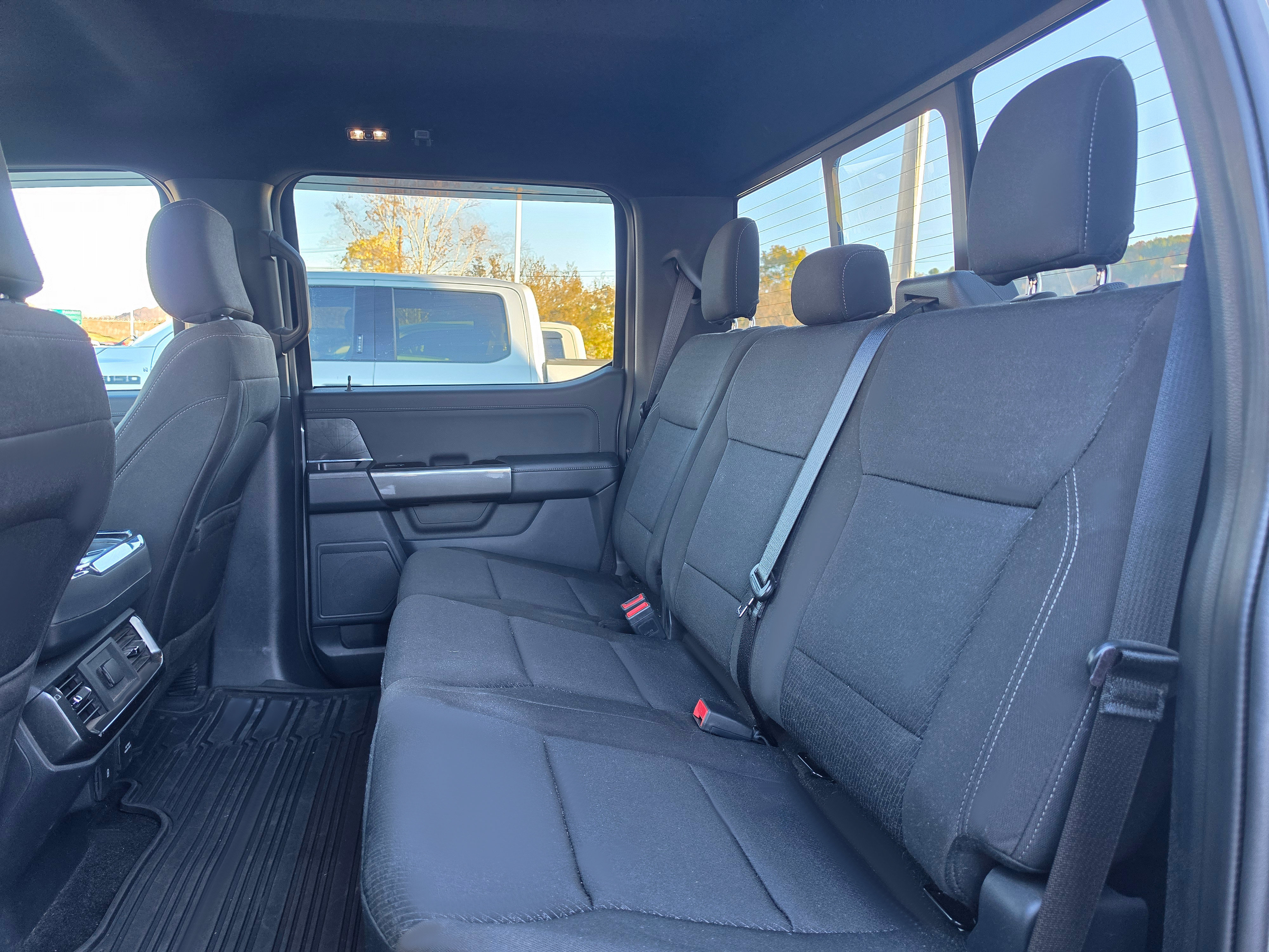 Used 2022 Ford F150 XLT w/ Equipment Group 302A High AWD/4WD image 14