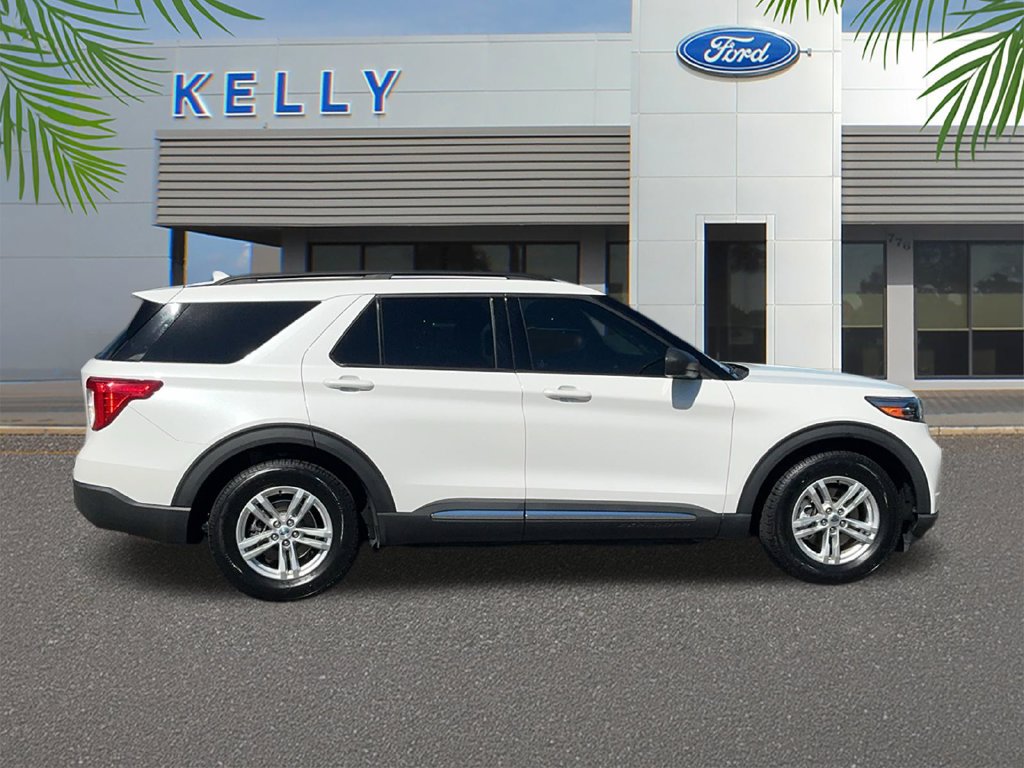 Certified 2023 Ford Explorer XLT w/ Equipment Group 202A RWD image 6