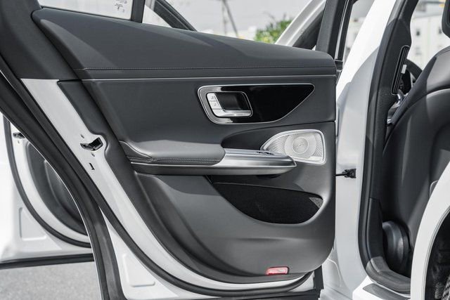 New 2026 Mercedes-Benz E 53 AMG e 4MATIC Sedan image 29