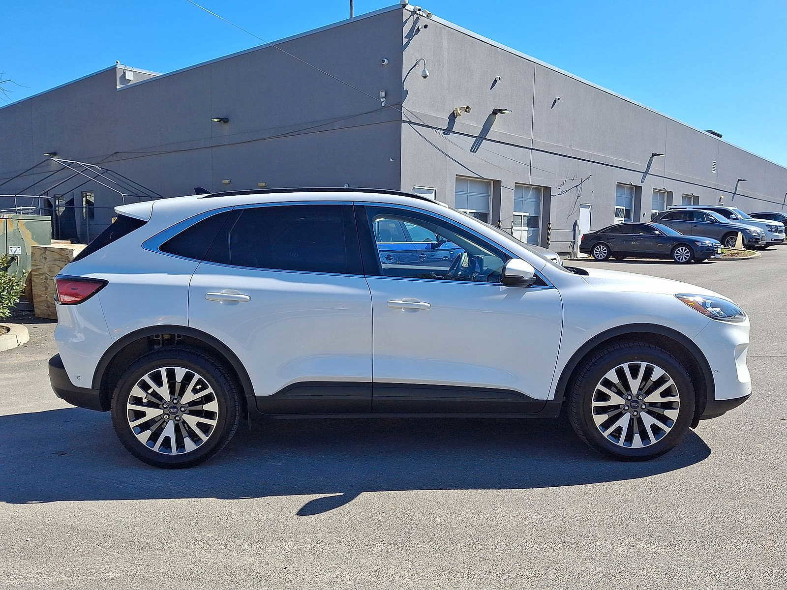 Used 2020 Ford Escape Titanium image 26