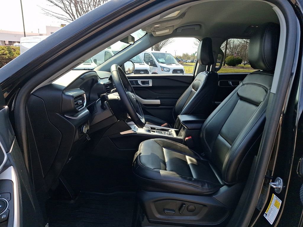 Certified 2023 Ford Explorer XLT w/ Equipment Group 202A image 16