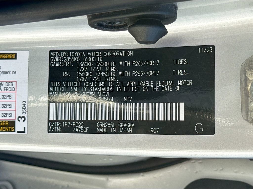 Used 2024 Toyota 4Runner TRD Off-Road image 31