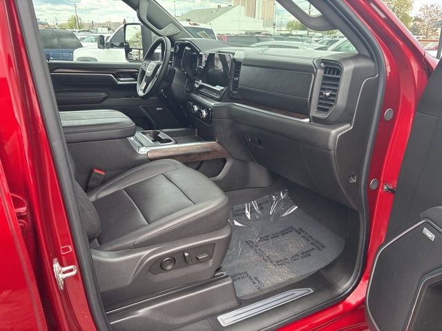 Used 2025 GMC Sierra 3500 SLT w/ SLT Premium Package AWD/4WD image 34