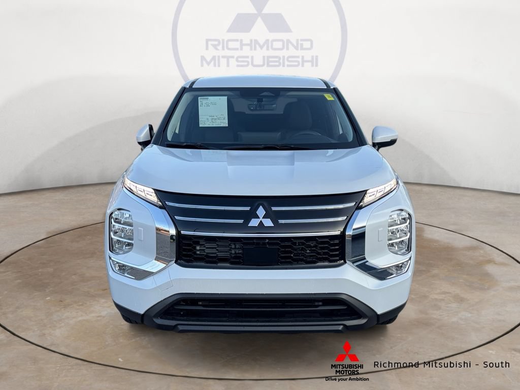 New 2026 Mitsubishi Outlander ES AWD/4WD image 8