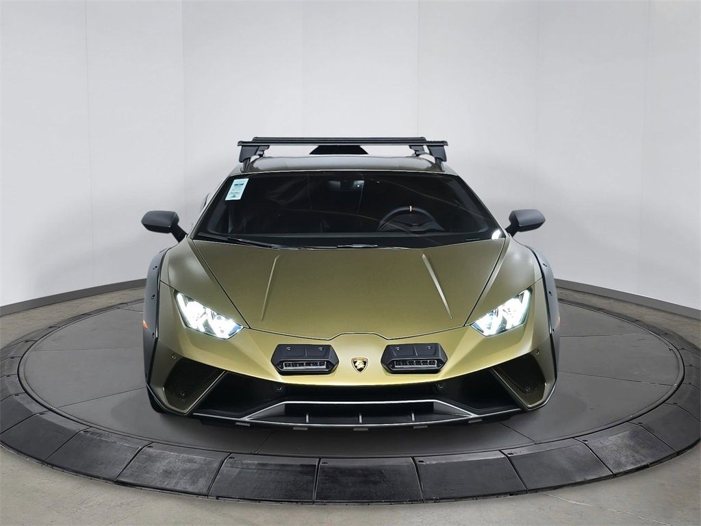 Used 2024 Lamborghini Huracan Sterrato image 10