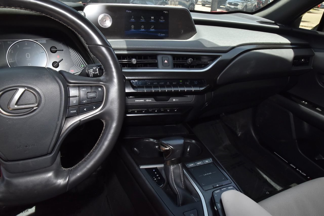 Used 2020 Lexus UX 200 w/ Premium Package FWD image 26