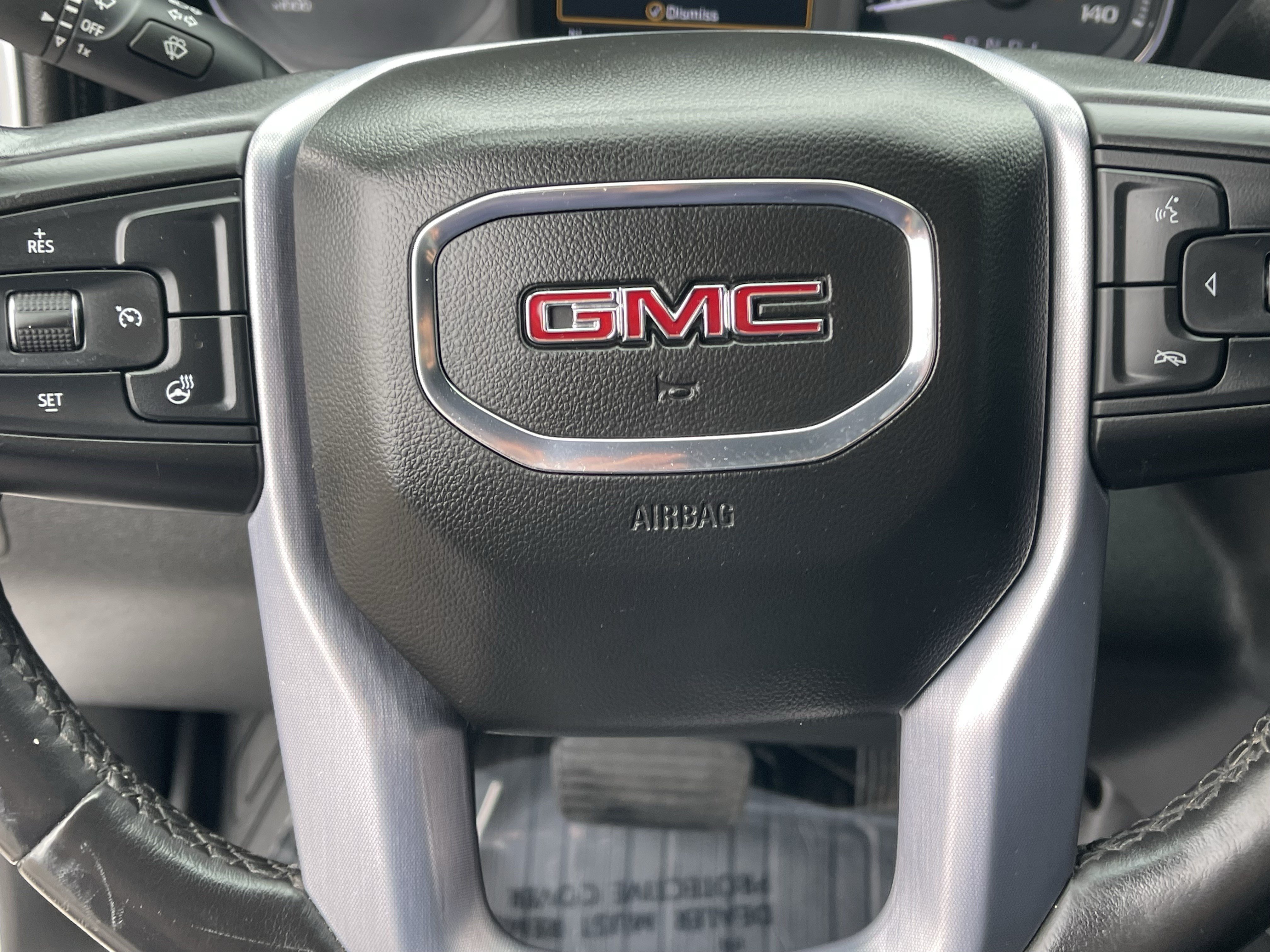 Used 2019 GMC Sierra 1500 SLT w/ X31 Off-Road Package AWD/4WD image 23
