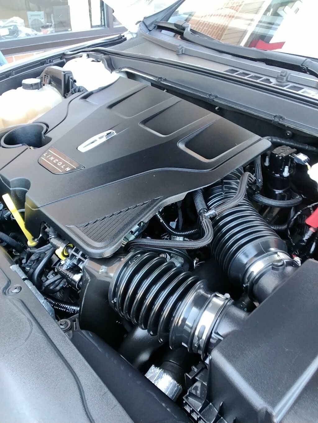 Used 2017 Lincoln Continental Reserve w/ Technology Package image 32