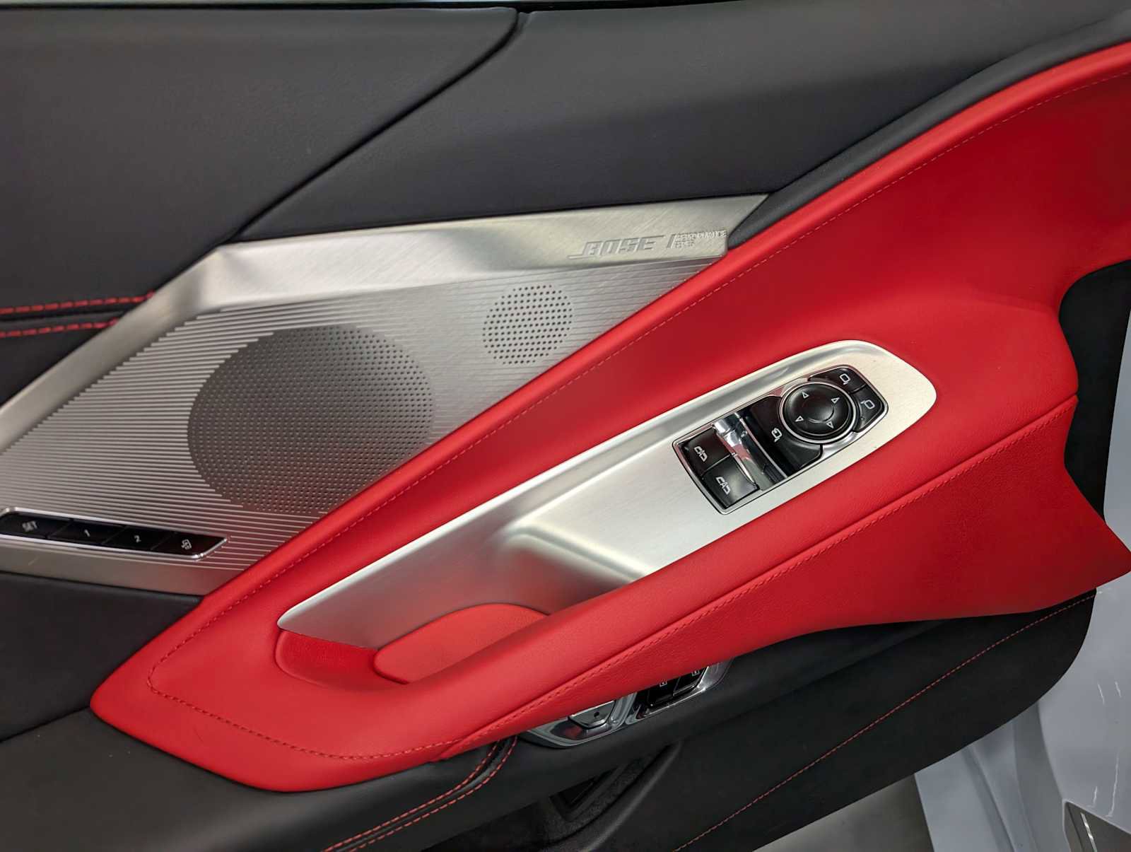 Used 2020 Chevrolet Corvette Stingray Preferred Cpe w/ 2LT Preferred Equipment Group RWD image 34