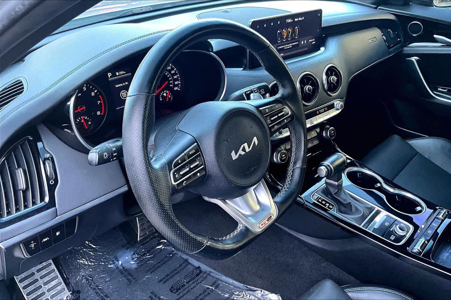 Used 2022 Kia Stinger GT-Line RWD image 17