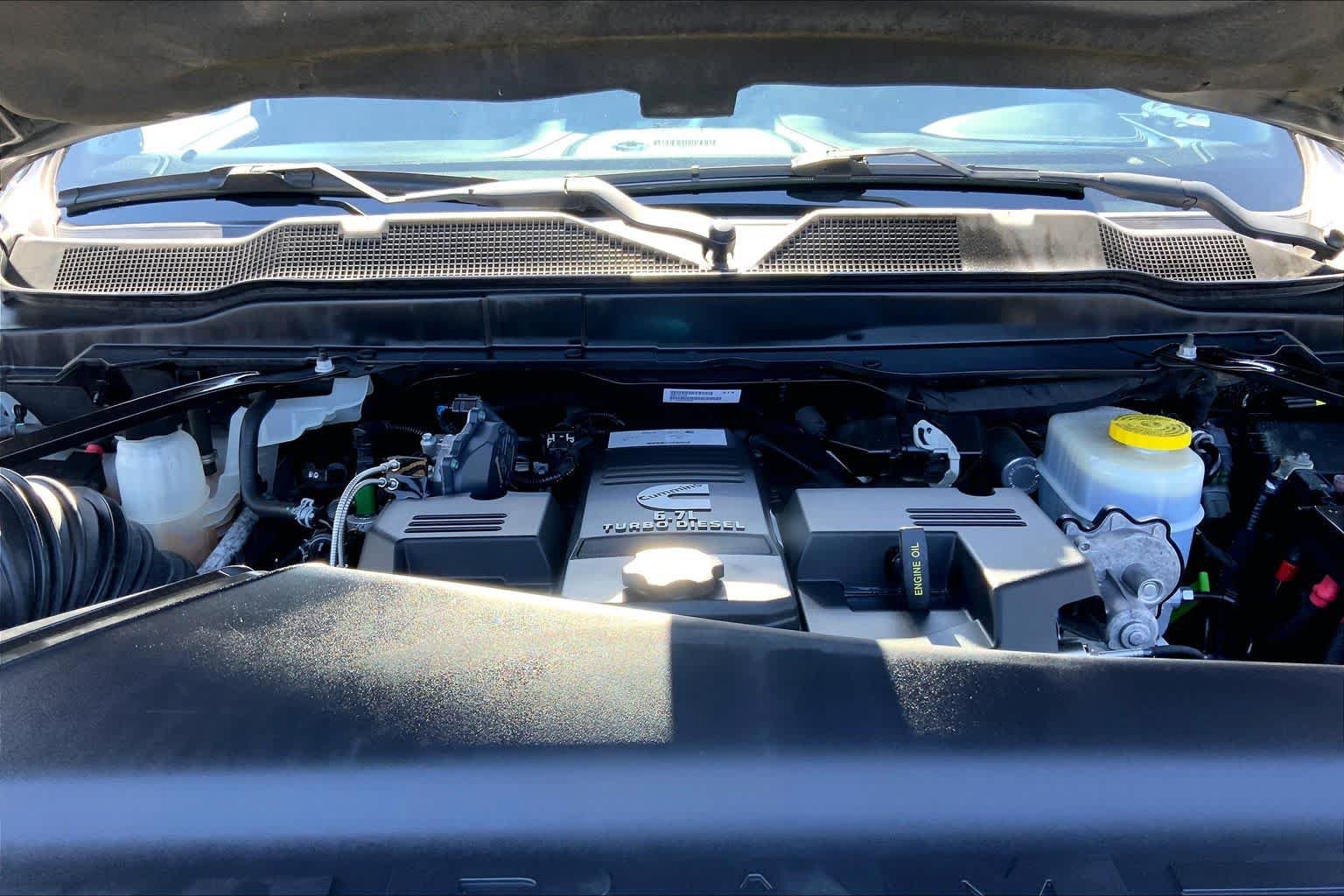Used 2022 RAM 2500 Limited AWD/4WD image 29