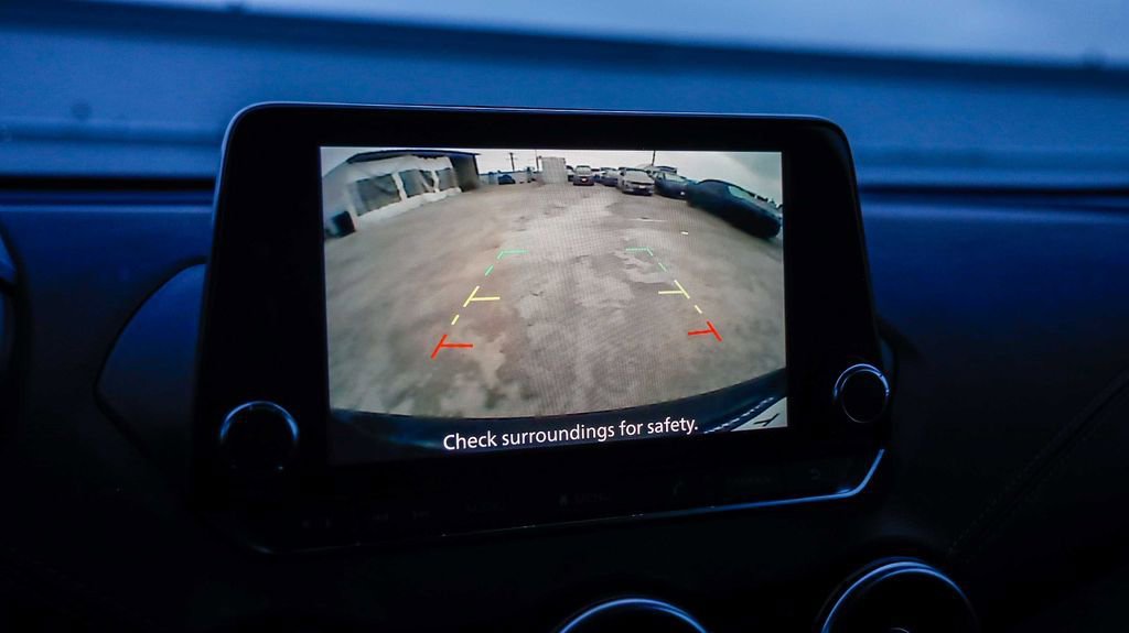 Used 2021 Nissan Sentra SV w/ Trunk Package image 24