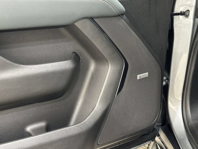 New 2026 GMC Yukon XL AT4 w/ LPO, Floor Liner Package AWD/4WD image 24