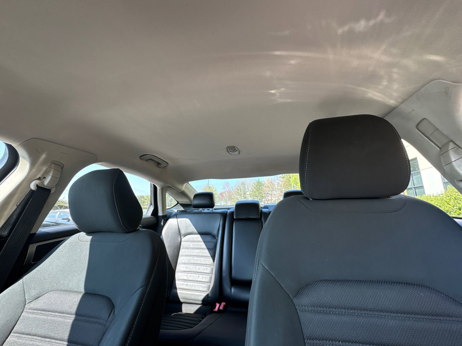 Used 2017 Ford Fusion SE image 30