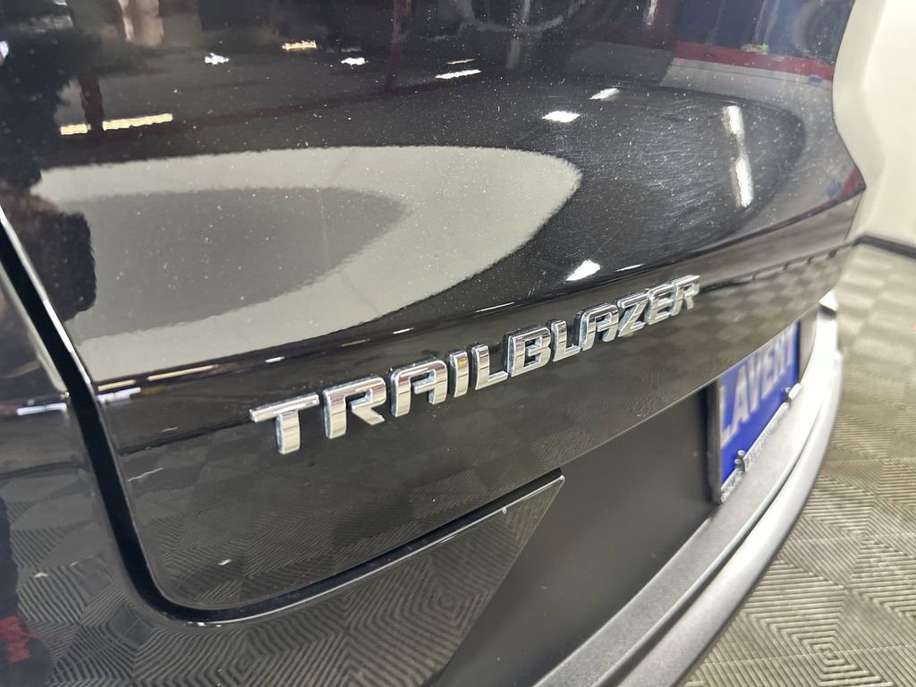 Used 2023 Chevrolet TrailBlazer LS FWD image 31