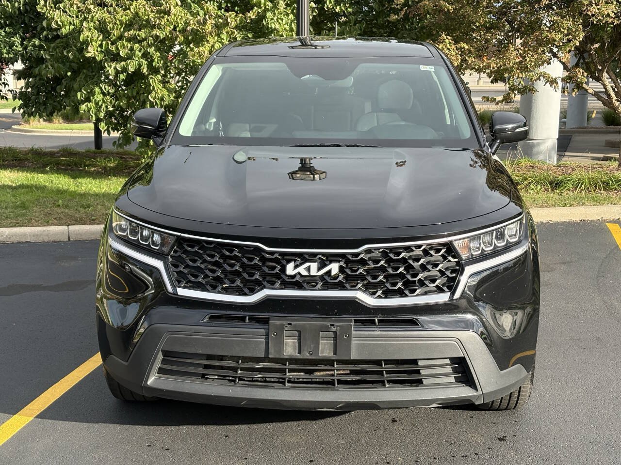Used 2023 Kia Sorento LX FWD image 5