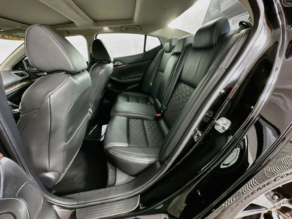Used 2018 Nissan Maxima Platinum FWD image 33