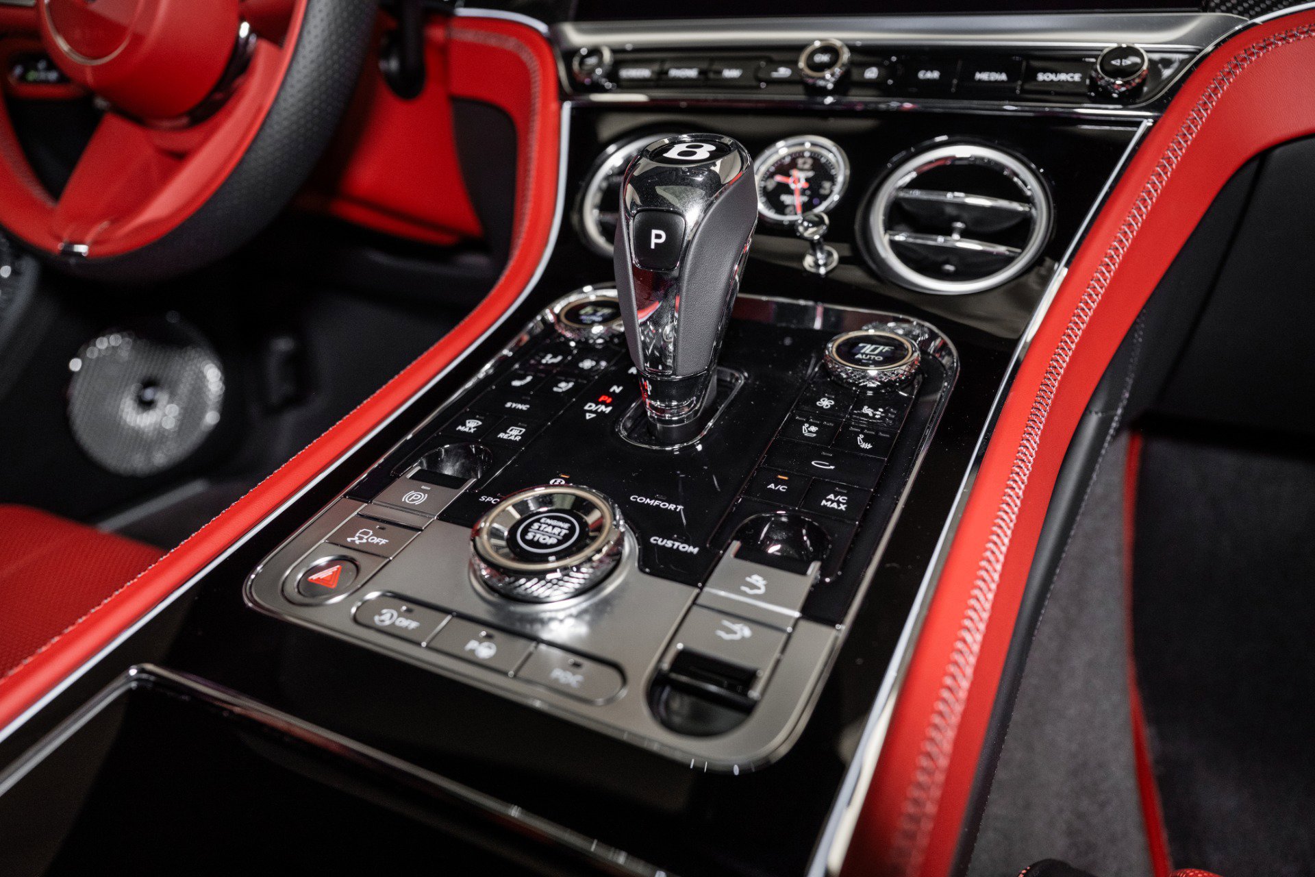 Used 2024 Bentley Continental GT V8 image 33