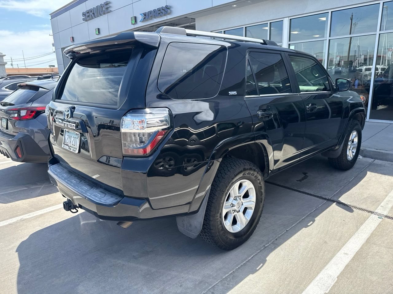Used 2019 Toyota 4Runner SR5 AWD/4WD image 13