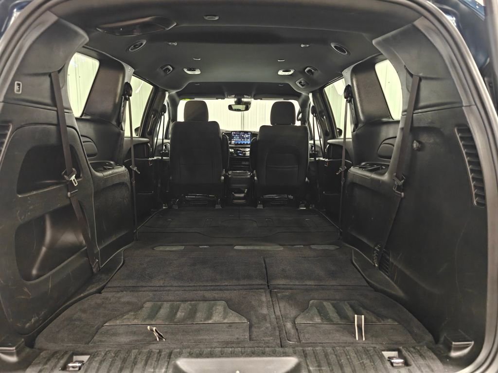 Used 2024 Chrysler Pacifica Touring image 32